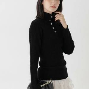 2通りで使える！着回し力が高い「万能トップス」5選〜2026年秋〜