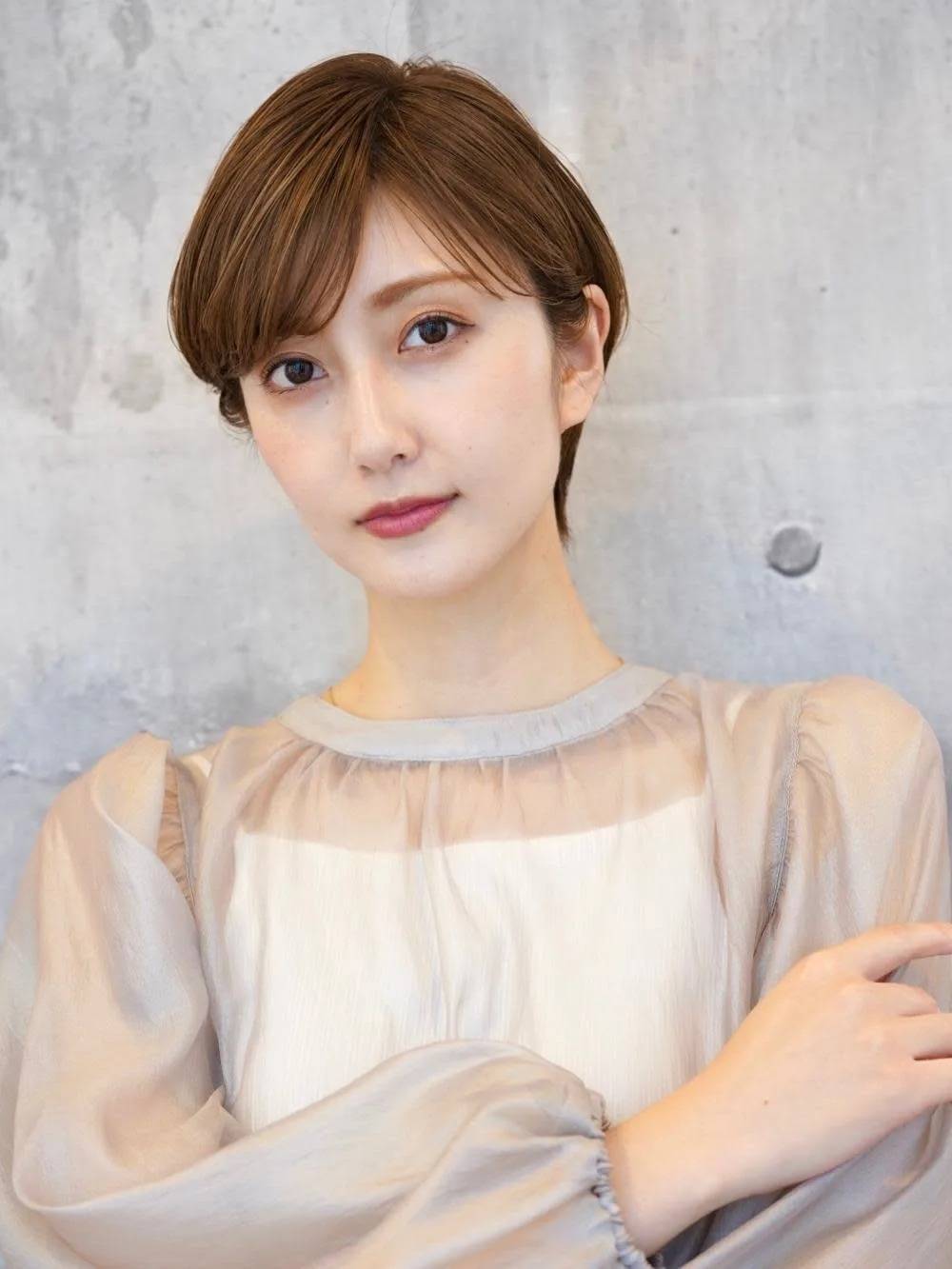 きれいめくびれショート