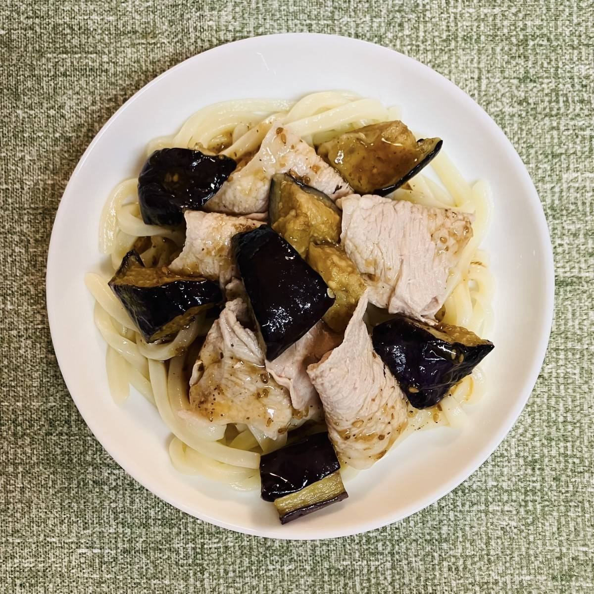 テーブルマーク公式の「豚しゃぶのごまダレサラダうどん」のレシピ