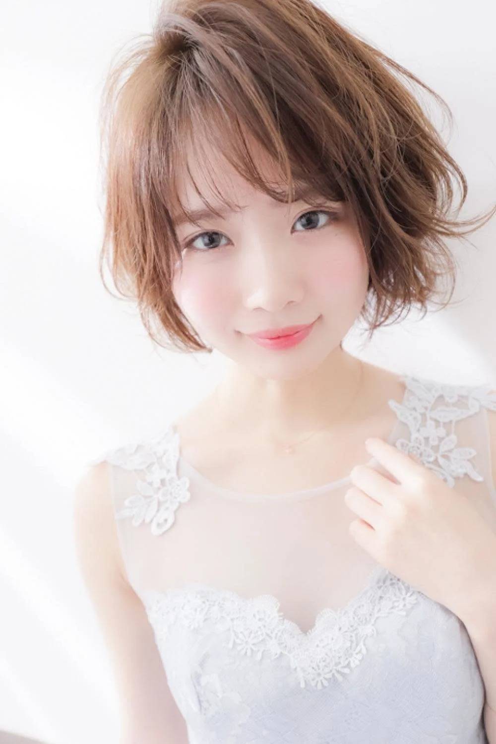ほつれ感軽やかボブ