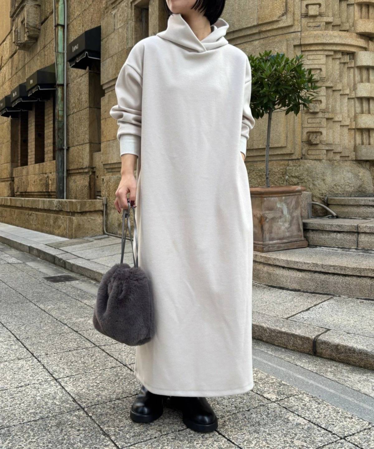 Jena espace merveilleux フリースフードワンピース
