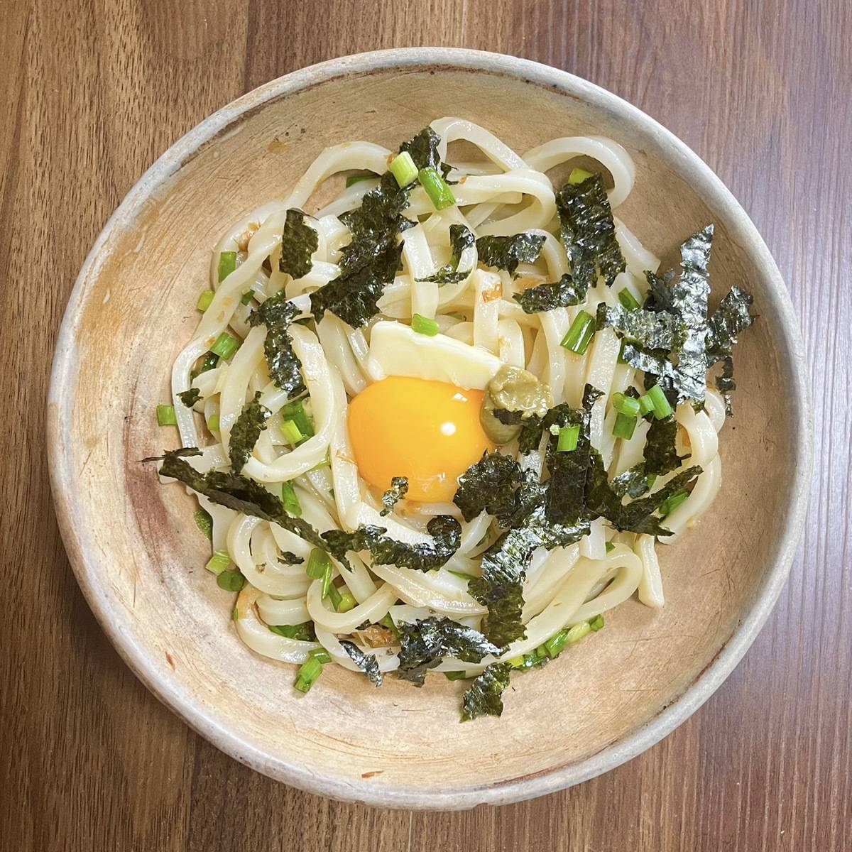 テーブルマーク公式の「釜玉風わさびバターうどん」のレシピ