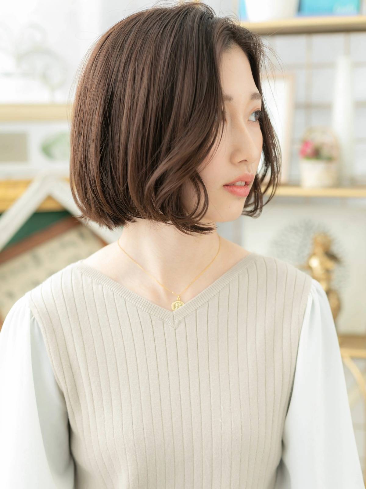 立体的なかきあげボブ