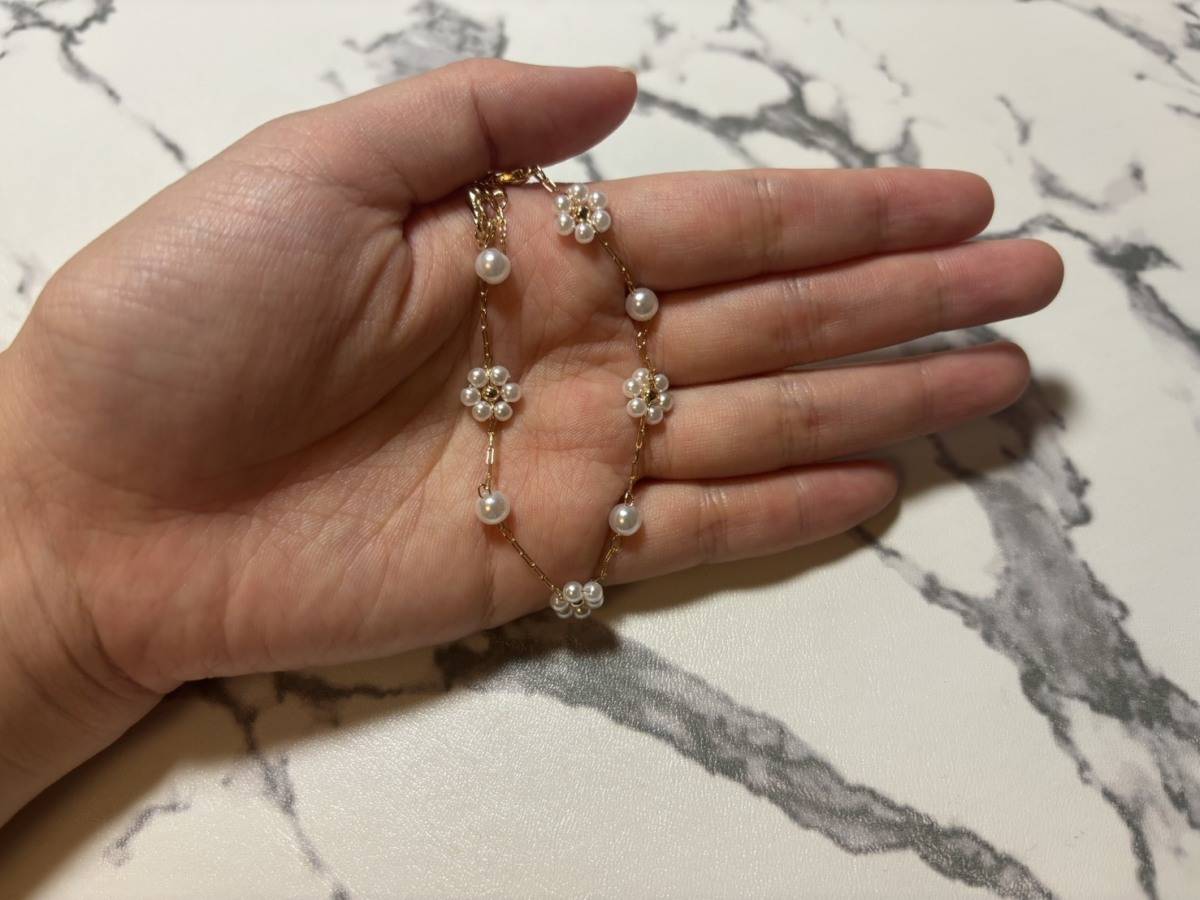 3COINS パールフラワーチェーンブレス　デザイン＆質感チェック②