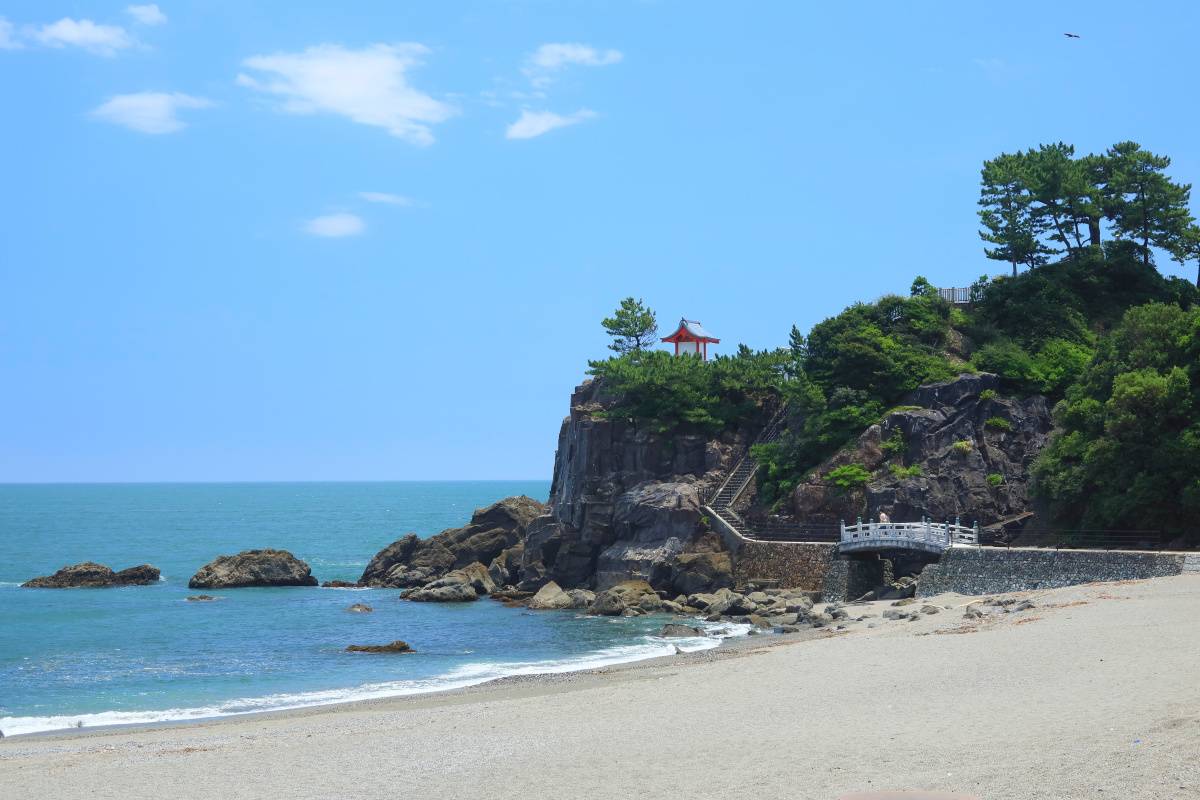 高知県の桂浜と龍王岬