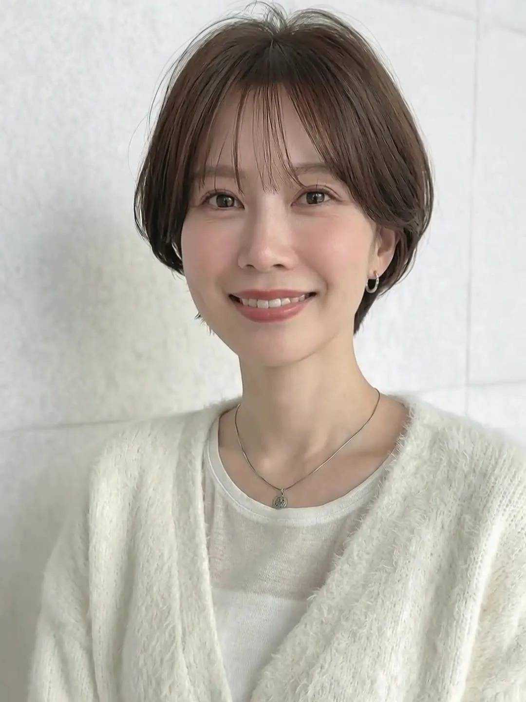 ひし形シルエットのシンプルショート