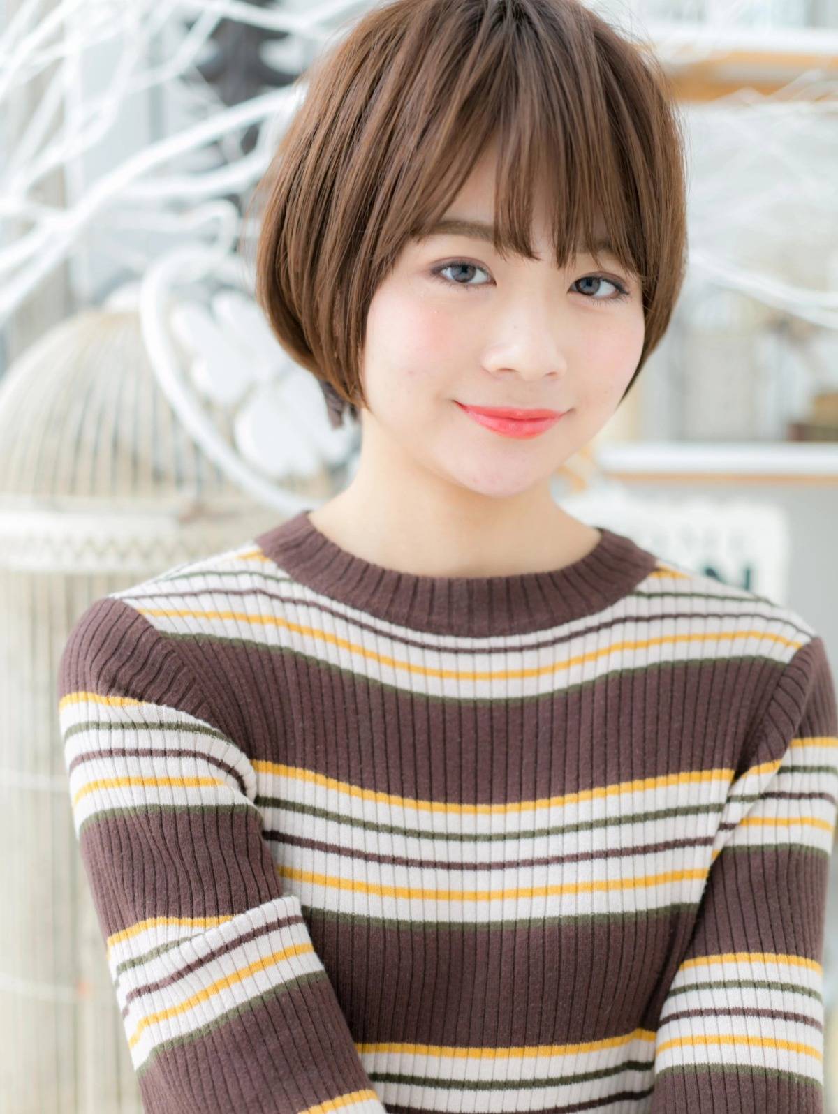 シンプルマッシュボブ