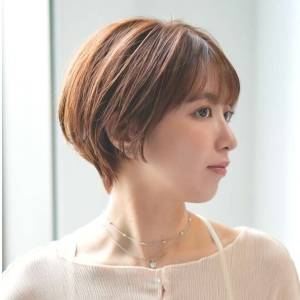 前下がりの大人ショート 