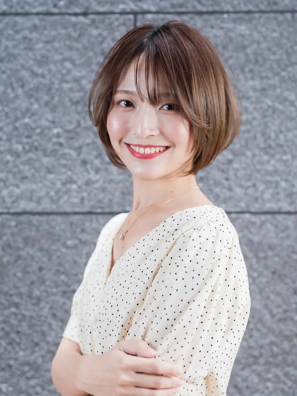 自然にまとまる丸みボブ