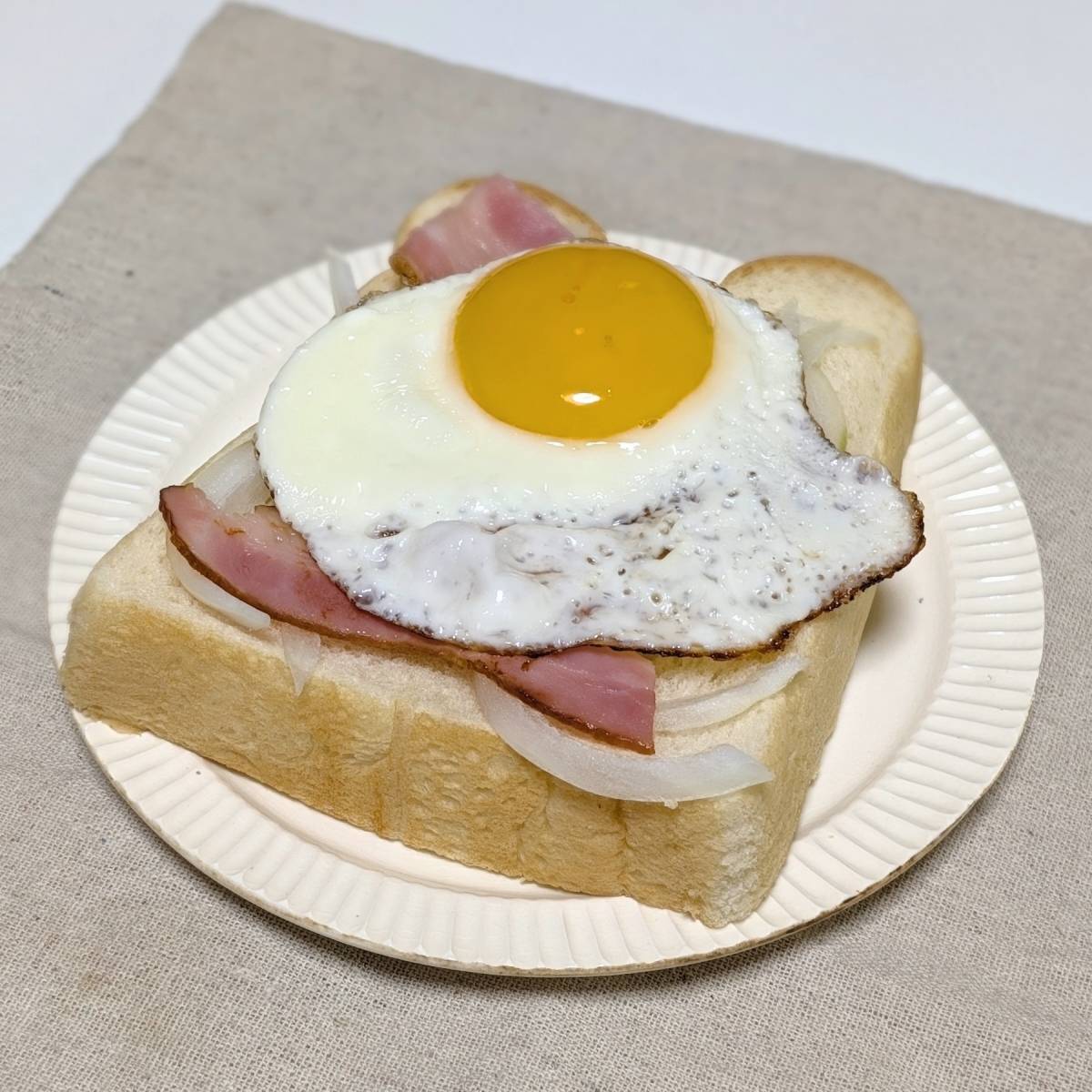 ヤマザキ公式の「ベーコンエッグチーズトースト」のレシピ