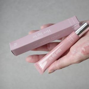 甘すぎない大人っぽピンク。秋冬の唇にもなじむ「Her lip to BEAUTY」の新色リップ
