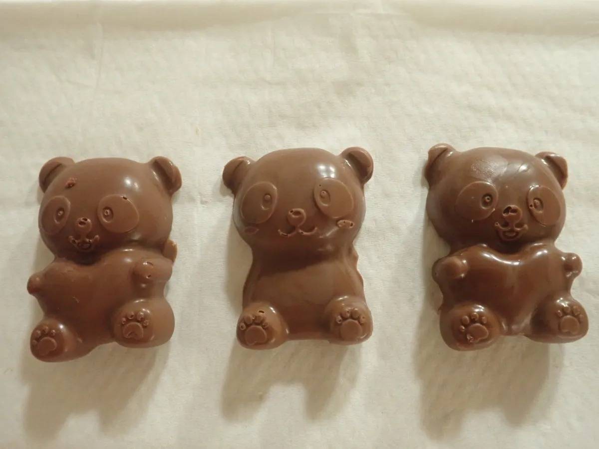DAISO(ダイソー)：シリコーンチョコモールド(パンダ)