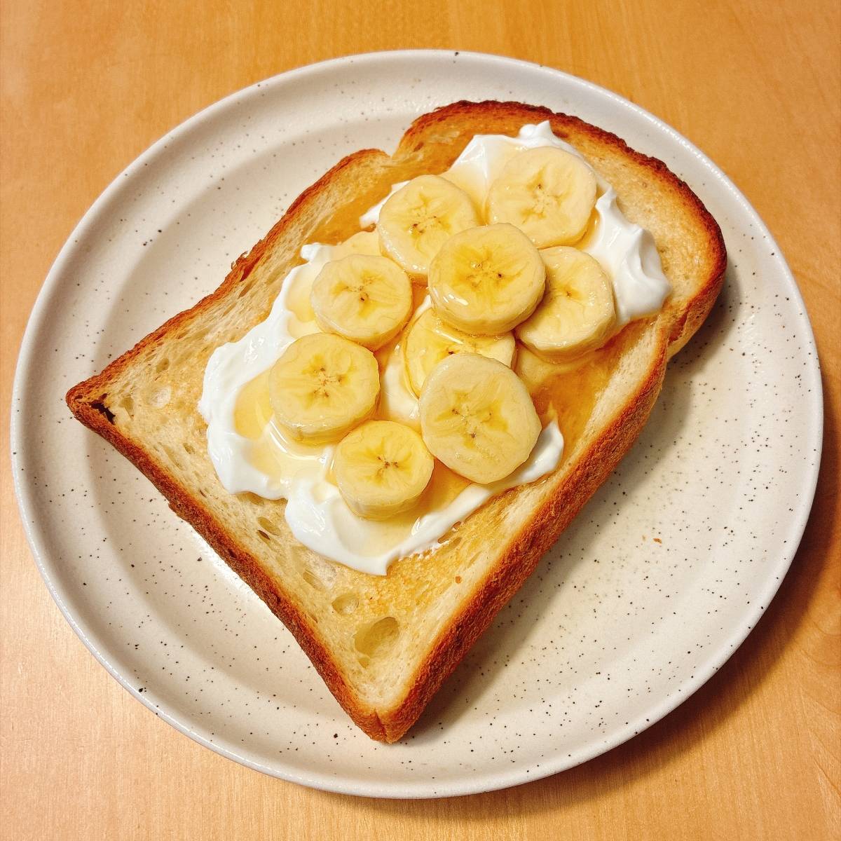 パスコ公式の「ヨーグルトといちごのオープンサンド」のレシピ
