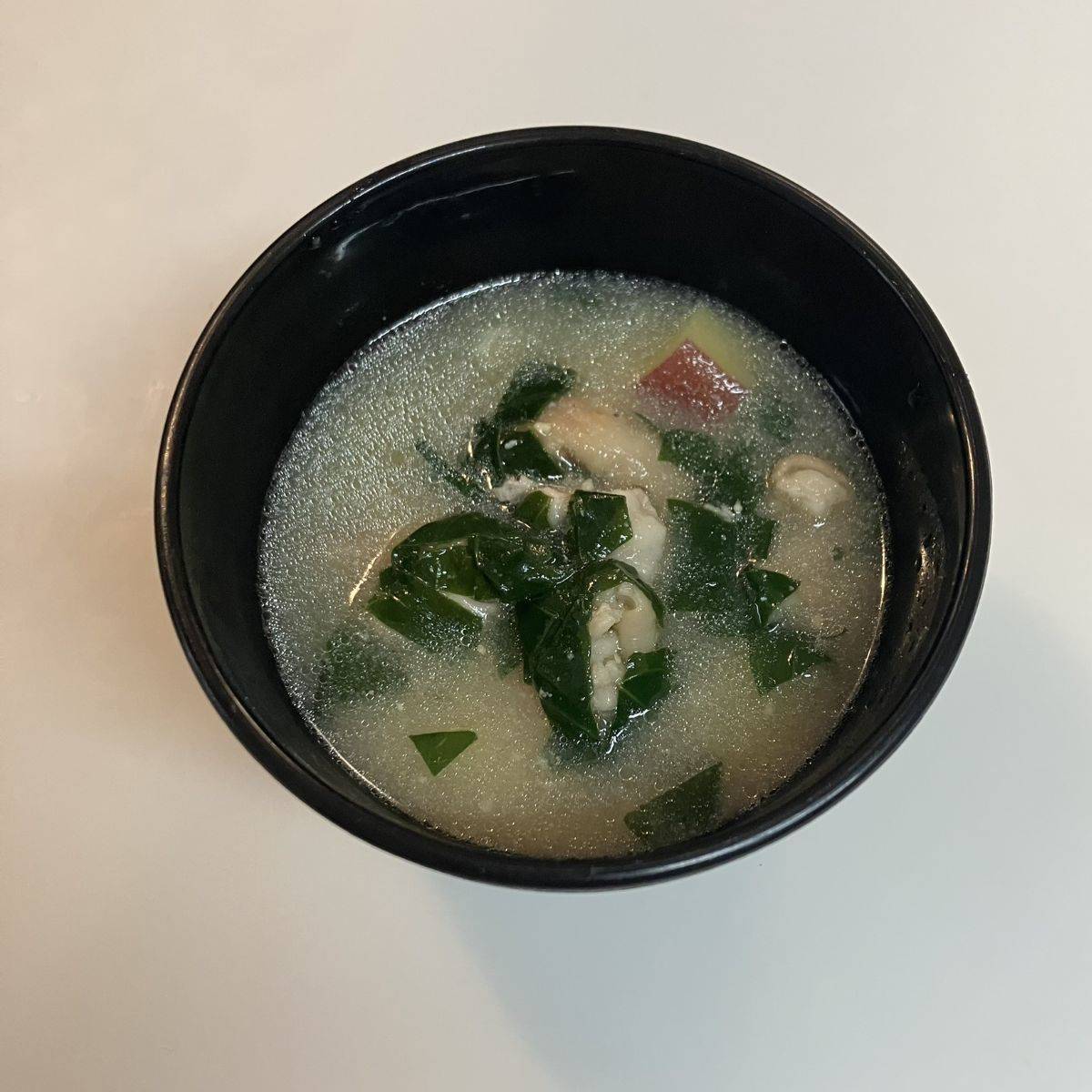 JAグループ公式の「里芋と鶏肉小松菜の味噌汁」のレシピ