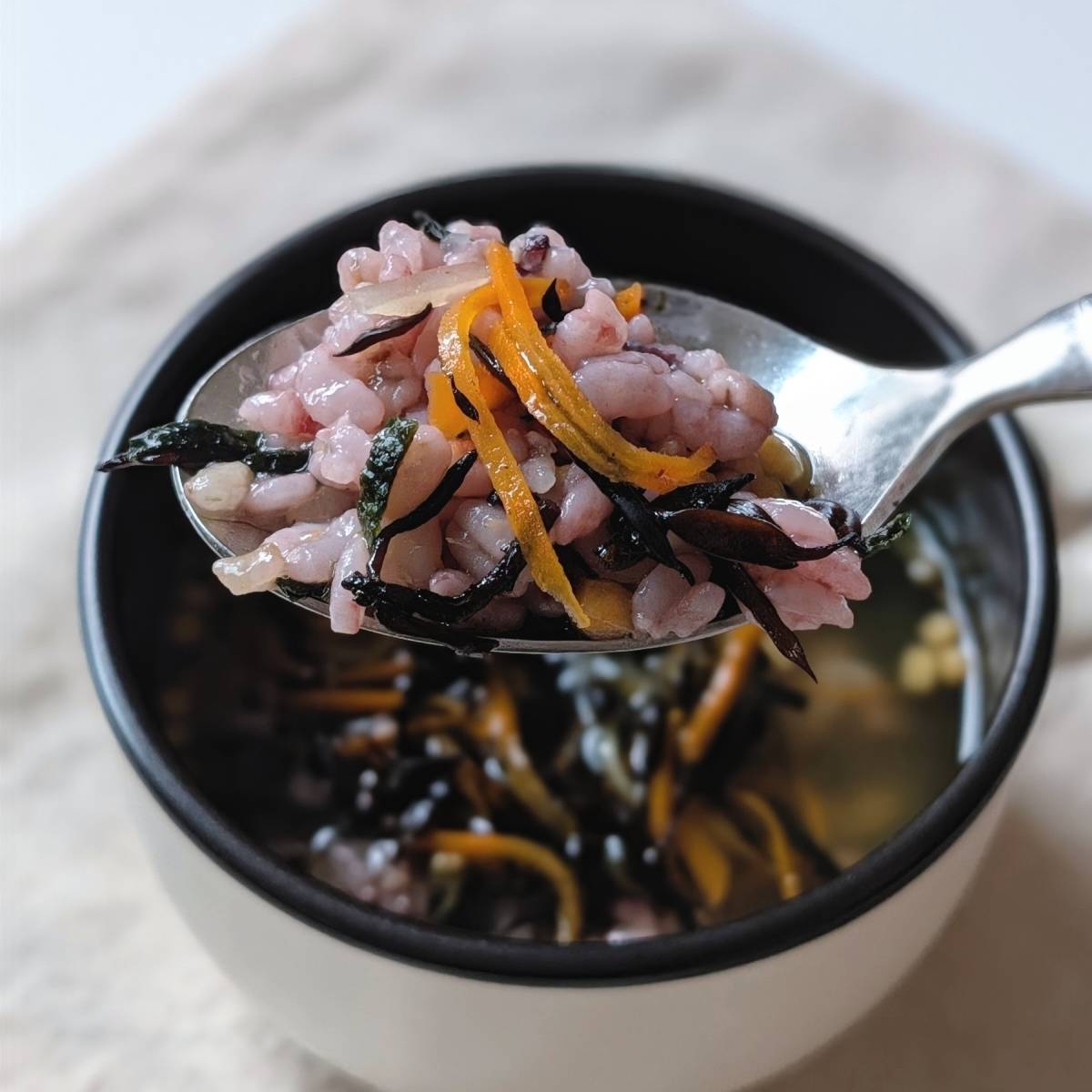 永谷園公式の「ひじきの煮物茶づけ」のレシピ