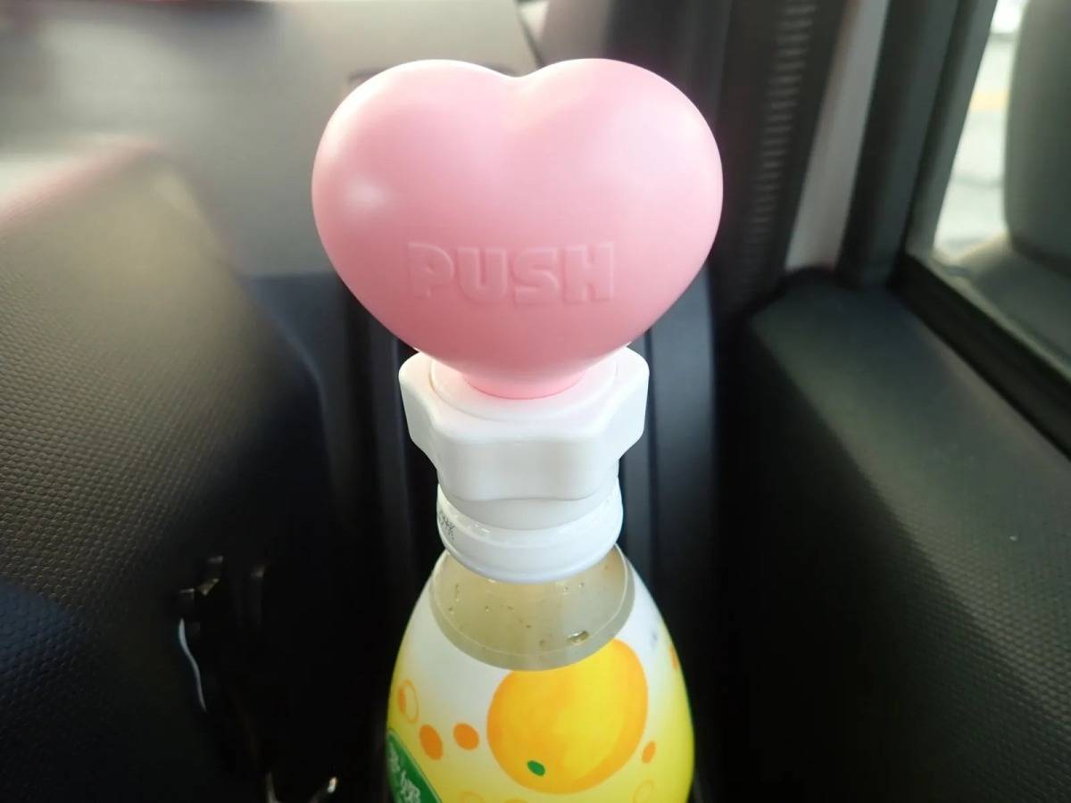 DAISO(ダイソー)：炭酸キャップ ハート