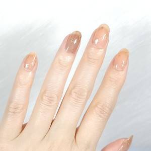 ツヤと透け感で垢抜ける。不器用さん向け「オーガンジーネイル」のやり方
