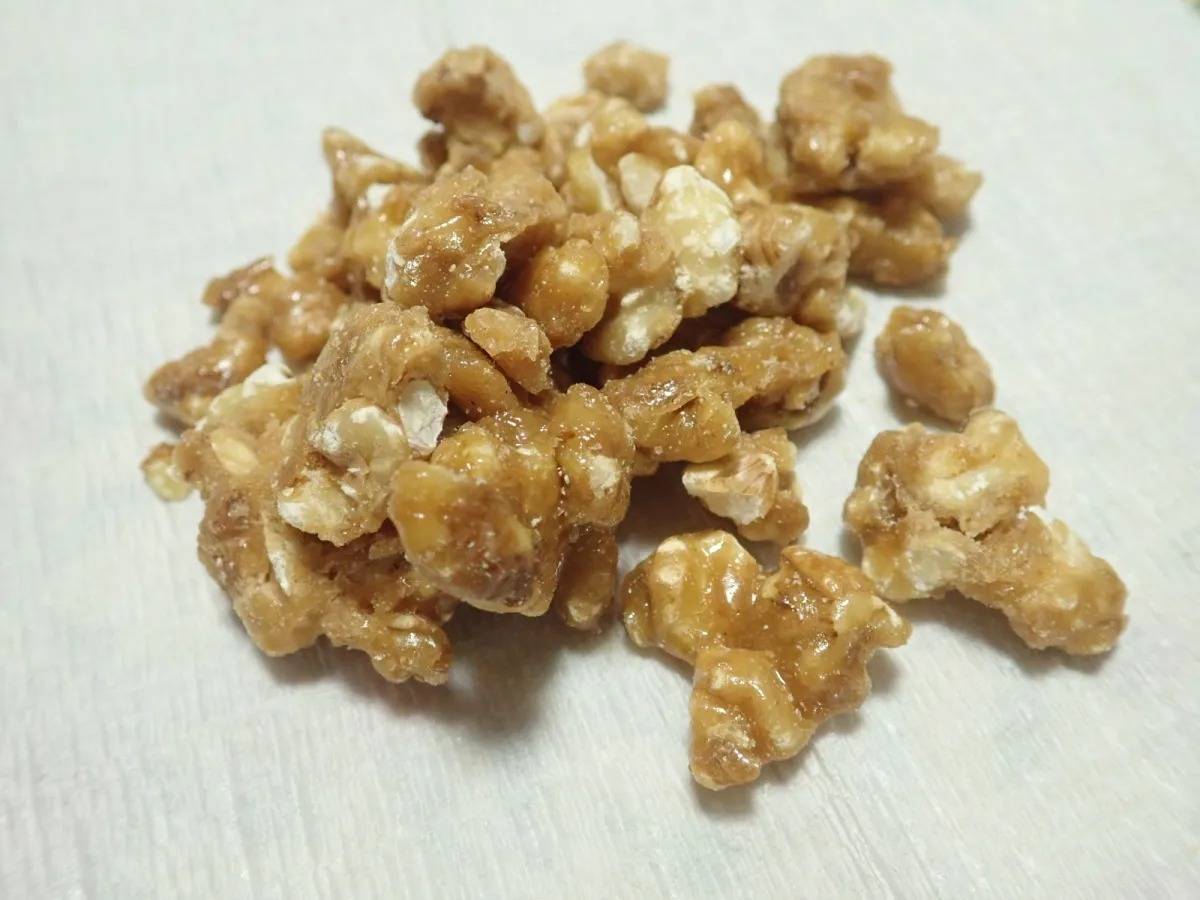 DAISO(ダイソー)：Fortune くるみクランチ メープル味