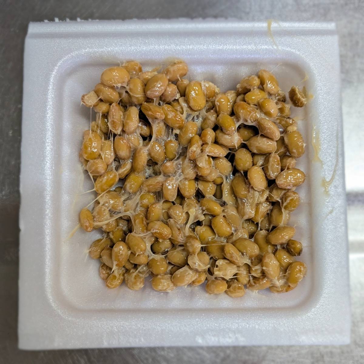 タカノフーズ公式の「ガーリック納豆チャーハン」のレシピ