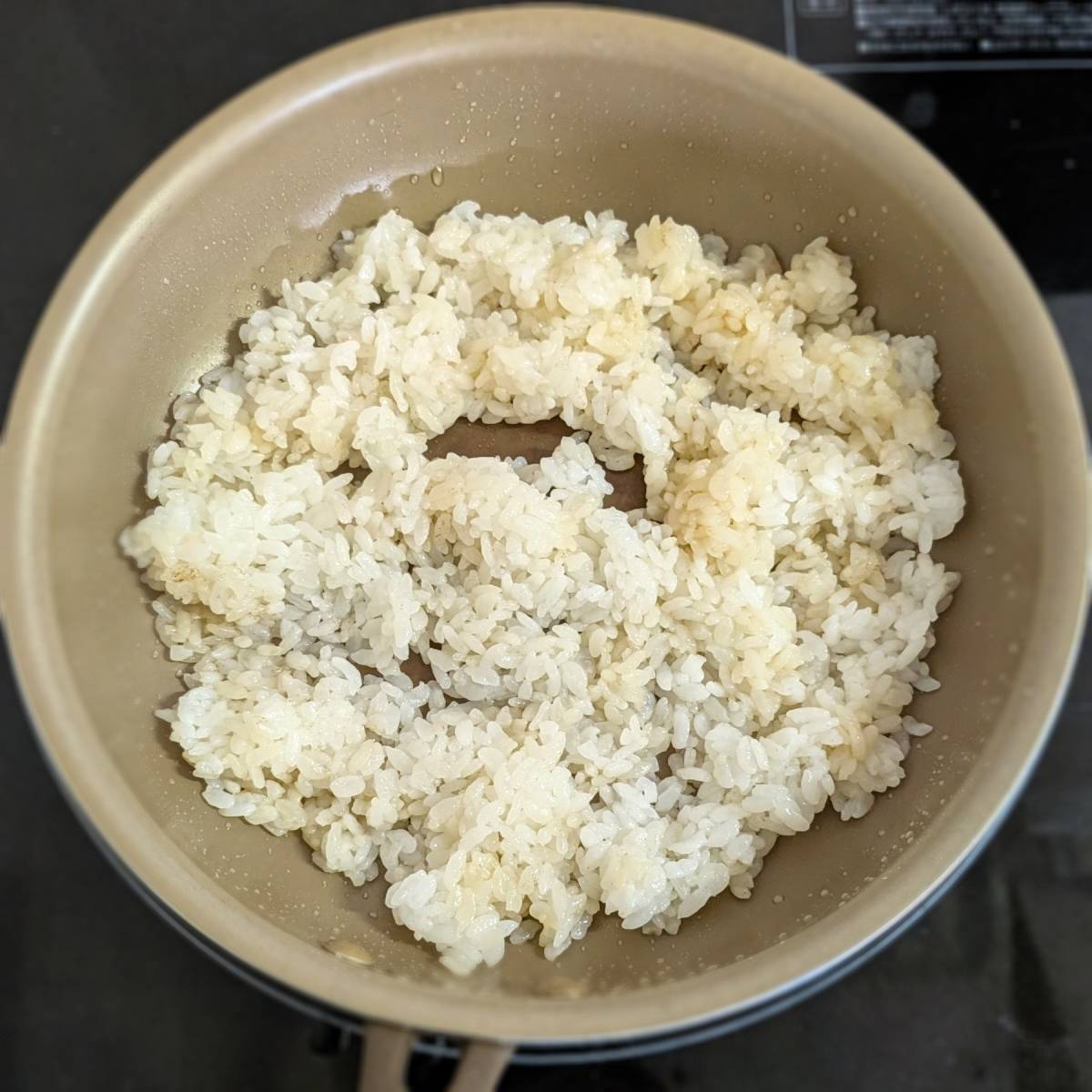 タカノフーズ公式の「ガーリック納豆チャーハン」のレシピ