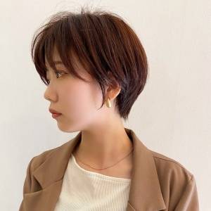  ピンクブラウンのコンパクトショート 