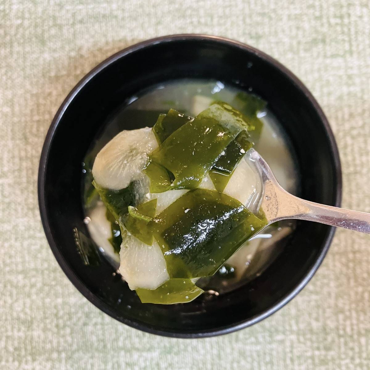 JAグループ公式の「ごぼうと椎茸とネギの味噌汁」のレシピ