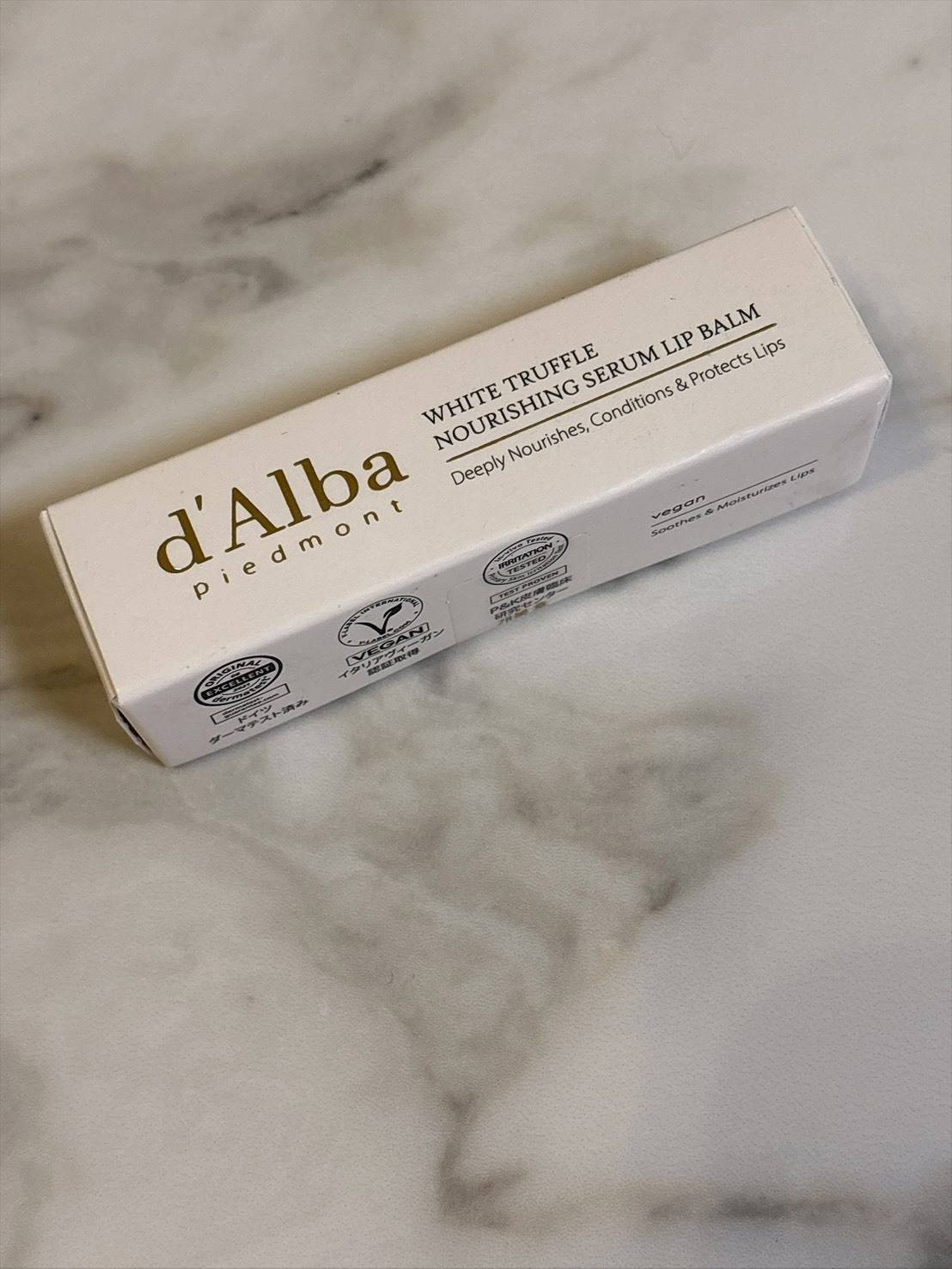 d'Alba(ダルバ) ホワイトトリュフナリシングセラムリップバーム