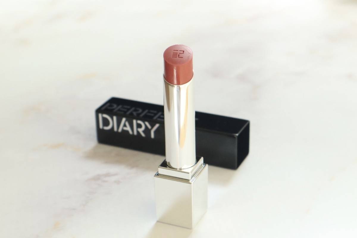 PERFECT DIARY バイオリップ エッセンス リップスティック  701 White Peach(商品画像②)