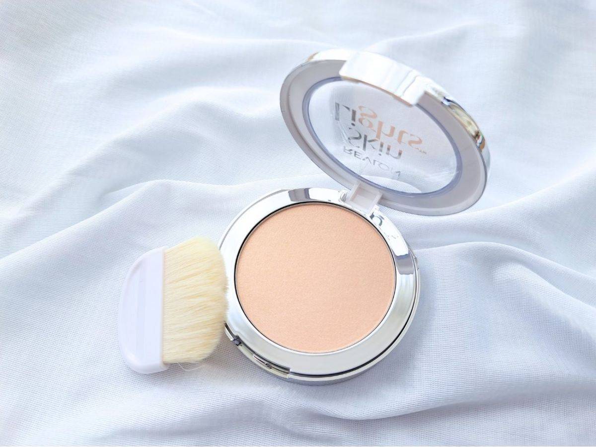 REVLON(レブロン) スキンライト プレスト パウダー R 002 シャンパン ベージュ 