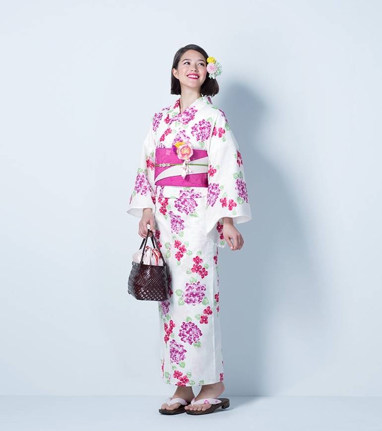 今年こそ浴衣を着て出かけたい トレンド柄は古典 伝統 4meee