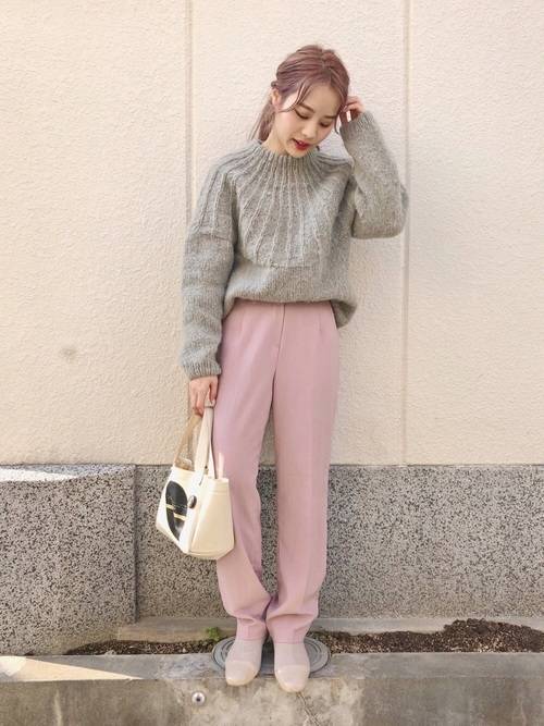 ラフなのに女性らしいコーデ6選 アラサー女性におすすめなのはコレ 4meee