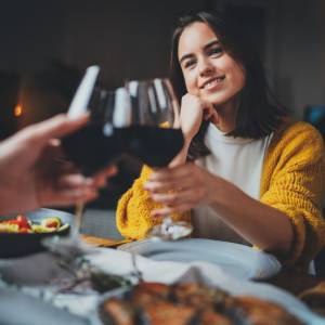 女子が喜ぶ♡「初めての食事デート」のお店とは？
