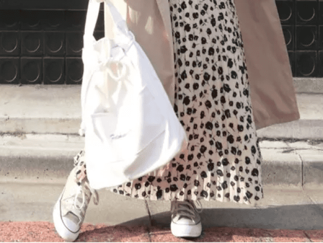 冬におすすめのスニーカーコーデ6選 足元に抜け感をプラス 4meee