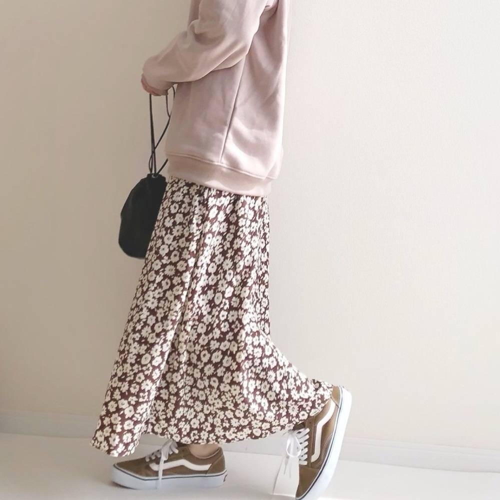 茶色のスニーカーを使ったおすすめの春コーデ5選 上級者スタイル 4meee