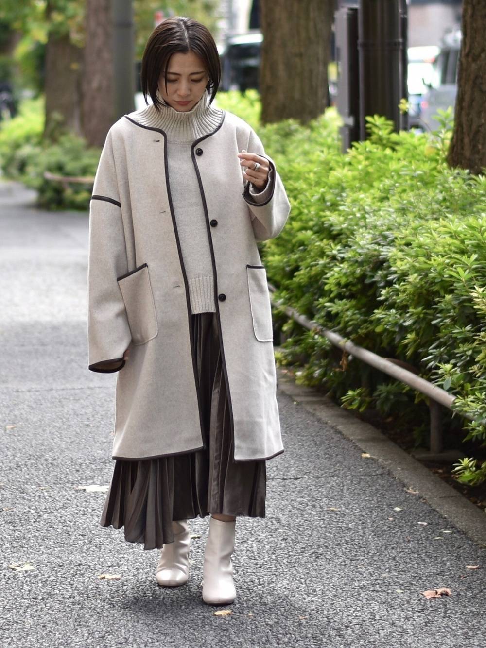 秋コーデの女性