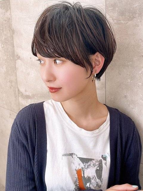カジュアル系女子におすすめのショートヘア5選 大人可愛い髪型はコレ 4meee