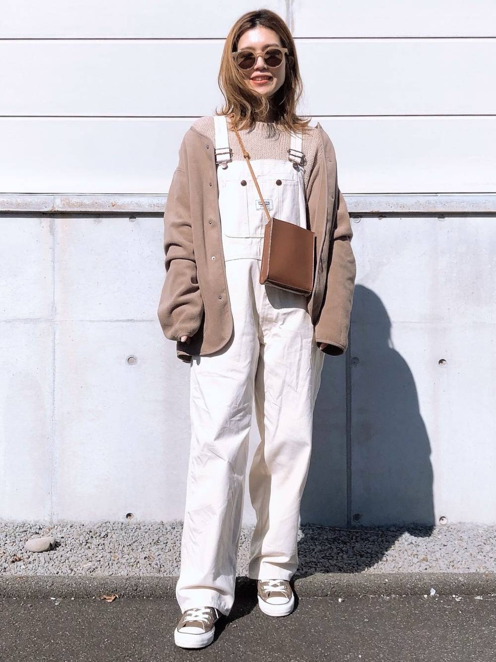 ブラウンのミニバッグ を使った冬コーデおすすめ5選 大人女子に 4meee