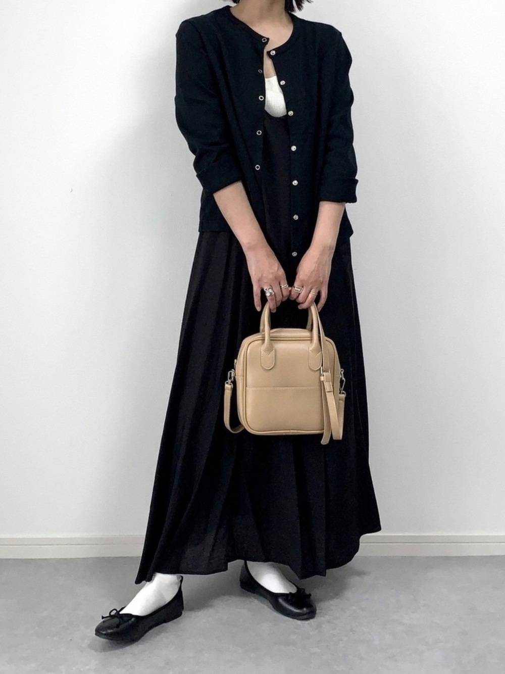 黒で作るモテる女のワンピースコーデおすすめ5選 30代に 春編 4meee 黒で作るモテる女のワンピースコーデおすすめ5選 30代に 春編 4meee