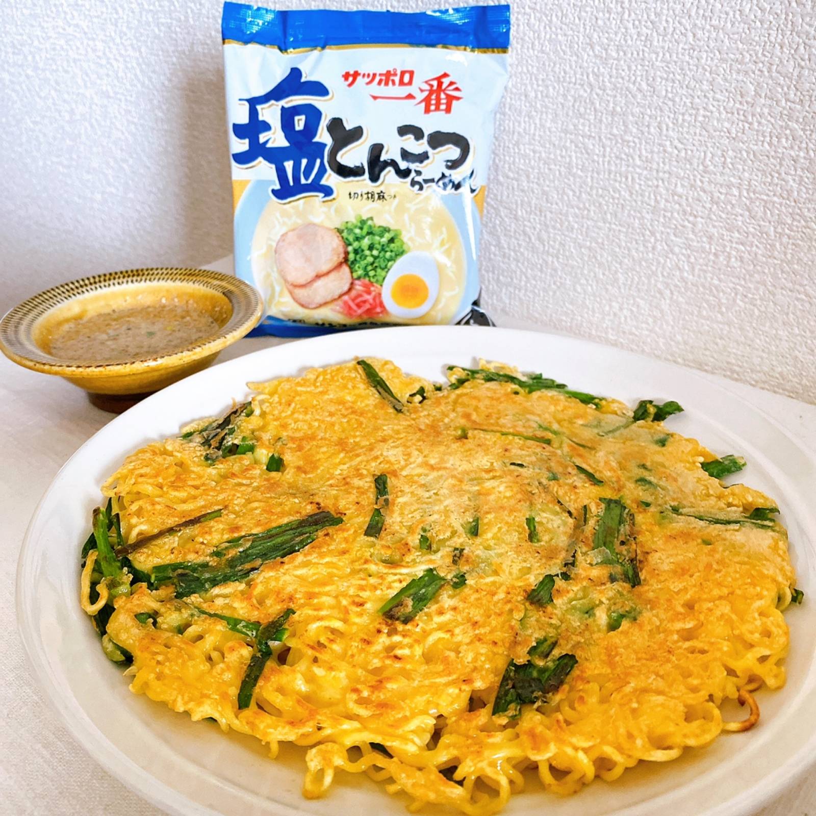 驚くほどウマいよ サッポロ一番 塩とんこつ のおつまみレシピ 4meee