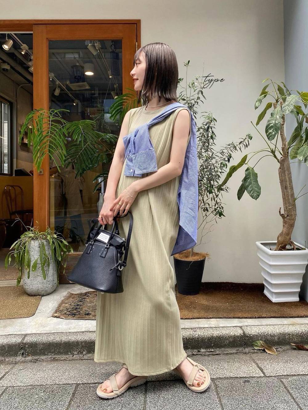 Uniqloアイテム使用 30代向け涼しげ夏コーデおすすめ4選 4meee