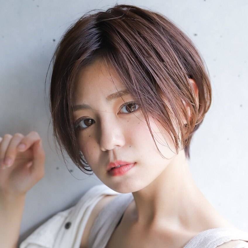 アラサー女子に似合う色気を放つショートヘアおすすめ5選 大人可愛い 4meee