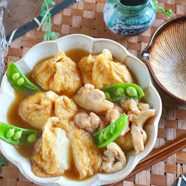 甘辛味がじゅわ〜鶏肉とモチモチ♪豆腐もちの油揚げの袋煮