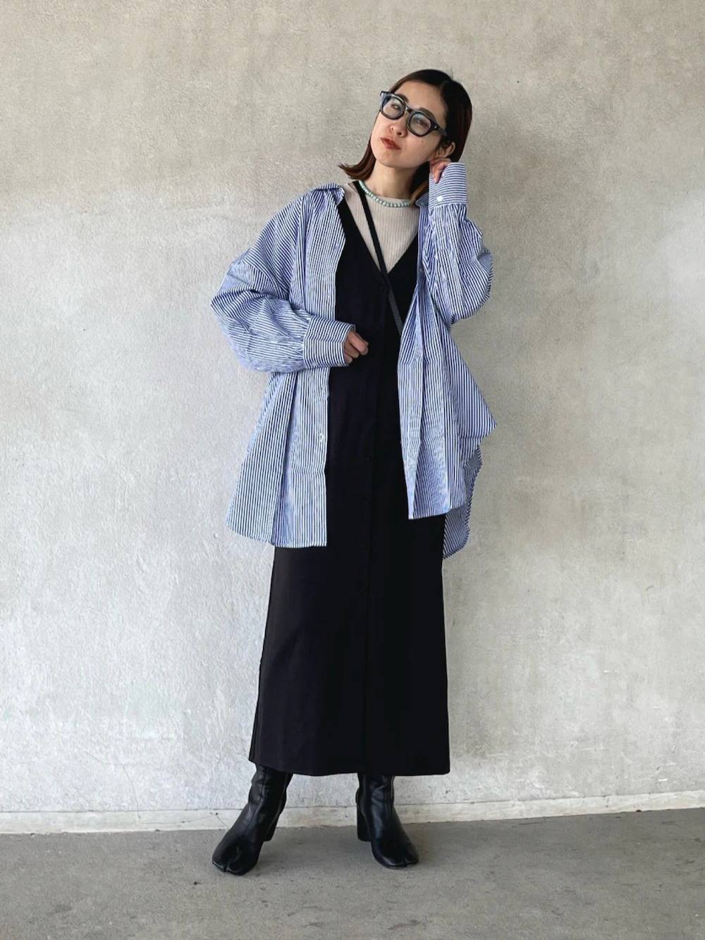 黒ワンピース で作る地味に見えない晩春コーデ5選 大人におすすめ 4meee 黒ワンピース で作る地味に見えない晩春コーデ5選 大人におすすめ 4meee