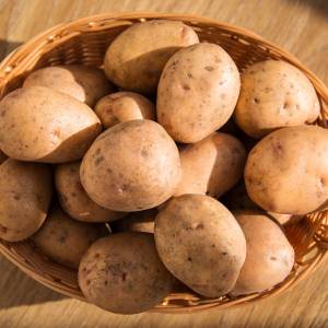 【食材2つ】箸もお酒も止まらない。「新じゃが」で作るおつまみレシピ