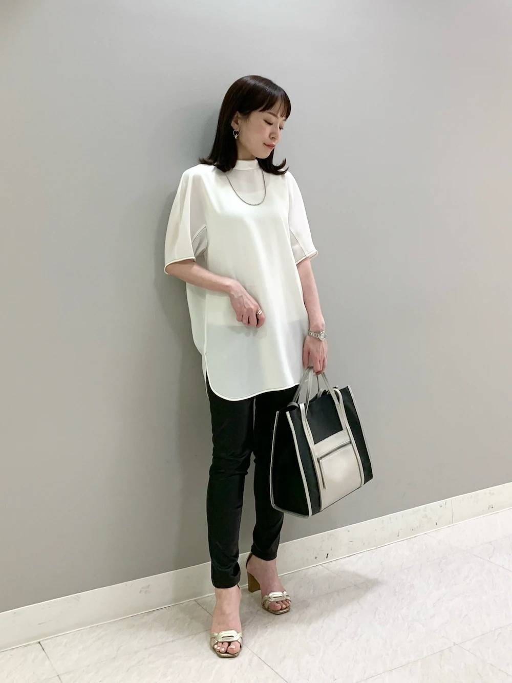 痩せて見える 黒スキニー の夏コーデ5選 オールブラックがおすすめ 4meee