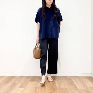 ややぽっちゃりさんは【ユニクロ黒パンツ】買うべき。8月の神コーデ5選