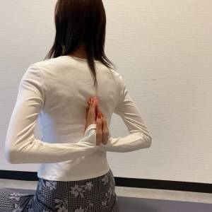 体がびっくりするほど軽くなるよ。2分あればできる「肩甲骨はがし」