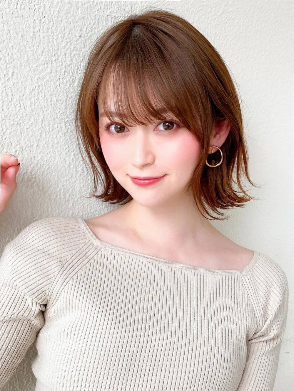 大人カジュアルな外ハネボブ