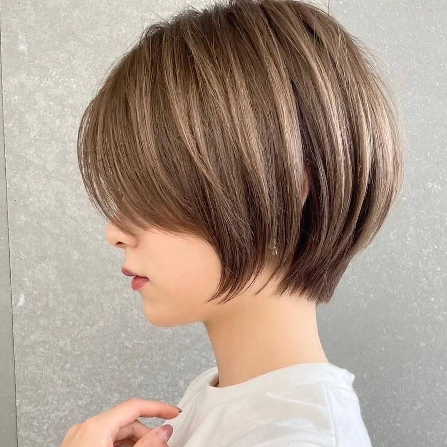 フェミニン丸みショート