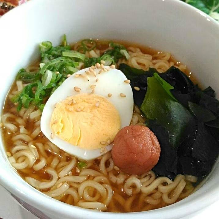 サッポロ一番〜しょうゆ味〜とろみ梅わかめラーメン
